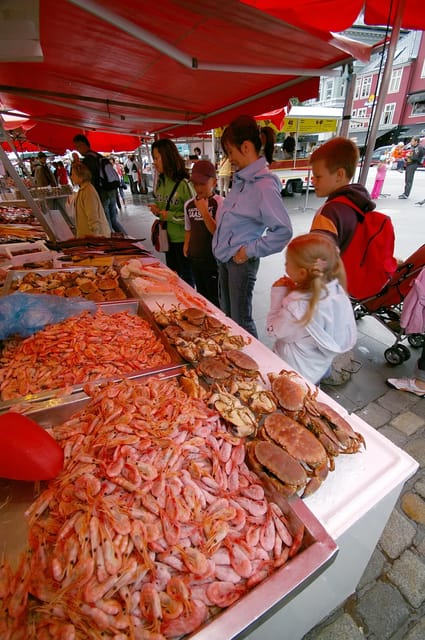 The influence of Bergen in Norways development, city tour - Fish Market in Bergen, where you decide if you want a snack