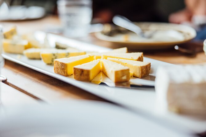 The Tromsø Food Walk, Taste your way through local history - What’s Included: Full Lunch, Coffee, Tea, and Water