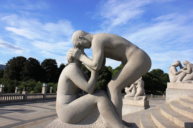 The Ultimate Study of the Human Form at Vigeland's Sculpture Park with a Local - How the guide helps you read bodies, not just statues