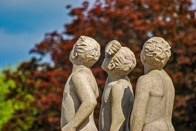 The Ultimate Study of the Human Form at Vigeland's Sculpture Park with a Local - Small group size: why it matters in a park this focused