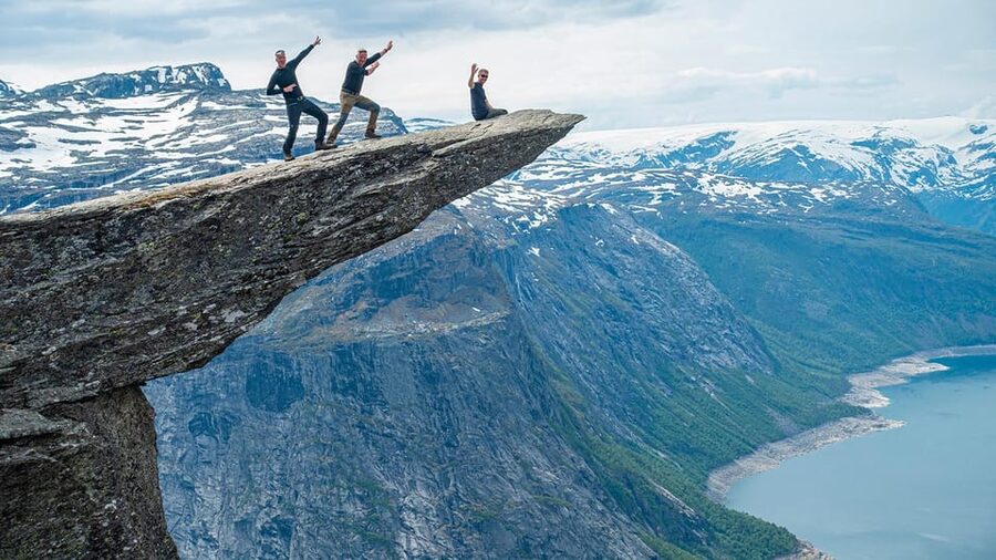 Trolltunga: Trolltunga Summer Hike - The Climb With Breaks: Viewpoints, Snacks, and Guide-Led Motivation