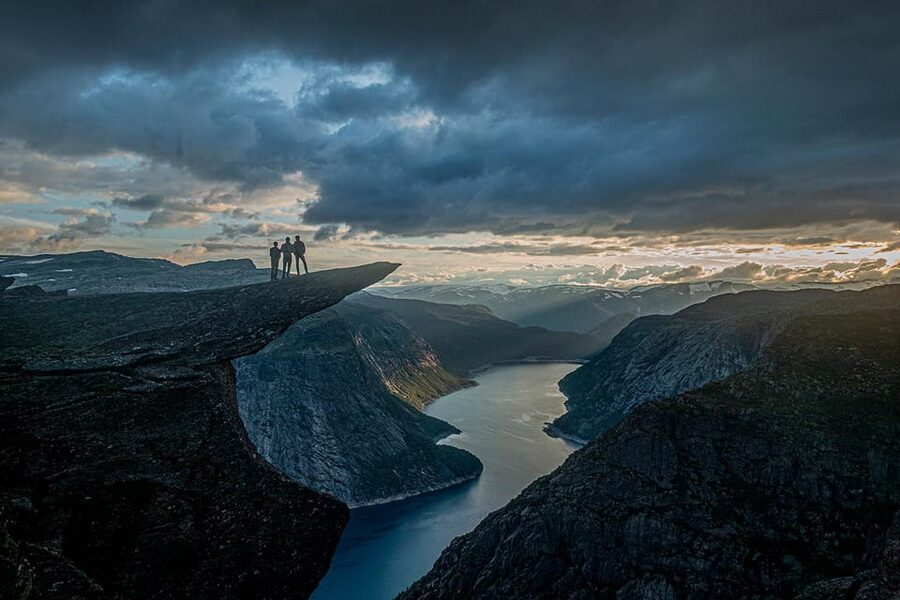 Trolltunga: Trolltunga Sunset Glamping - Hike out: finishing around 14:00 to 15:00 and keeping your schedule sane