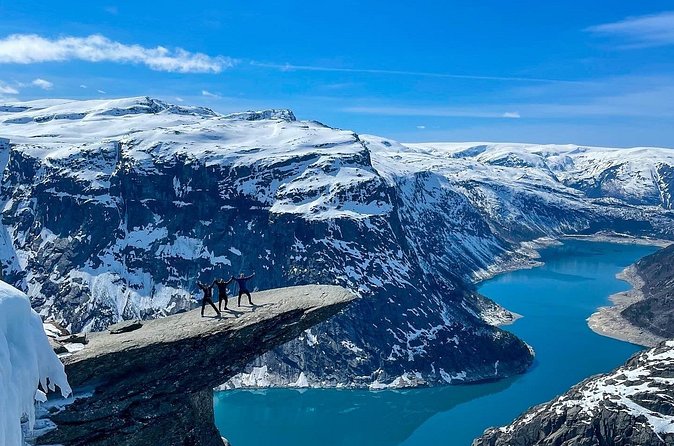 Trolltunga Winter Day Hike - Price and Timing: Is $209 Worth It?