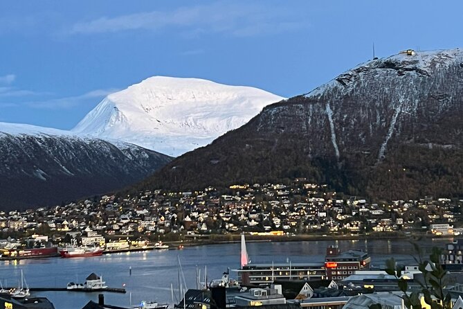 Tromsø Adventure Run: Guided through the Arctic Capital. 6km - Polar Museum storytelling stops: Amundsen and Nansen, made practical