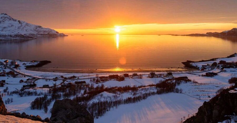 Tromso: All-Inclusive Arctic Fjords and Sommarøy Scenic Tour - Photo stops and coffee breaks that keep the pace friendly
