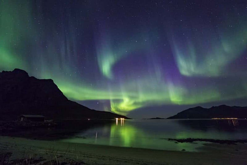 Tromsø: All-Inclusive Northern Lights Hunt - From briefing to the hunt: how the night actually unfolds