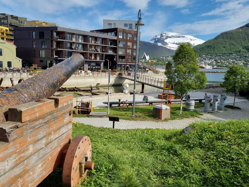 Tromsø: Arctic Cathedral and Tromsø Treasures walking tour - Key things to love about Tromsø Arctic Cathedral and Treasures