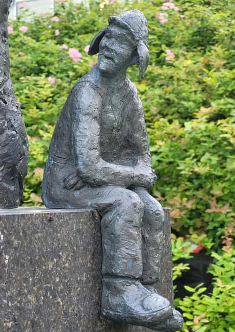 Tromsø: Arctic Cathedral and Tromsø Treasures walking tour - Who This Tour Is Best For (and Who Should Skip It)