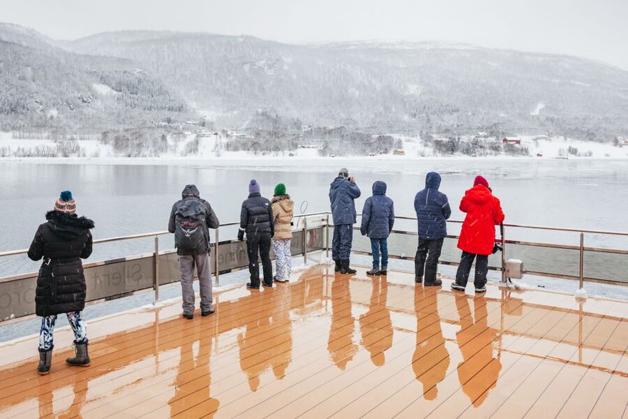 Tromsø: Arctic Fjord Cruise With Stop On Land At Fish Racks - Wildlife spotting expectations in Tromsø: what you might see, and what you should not stress