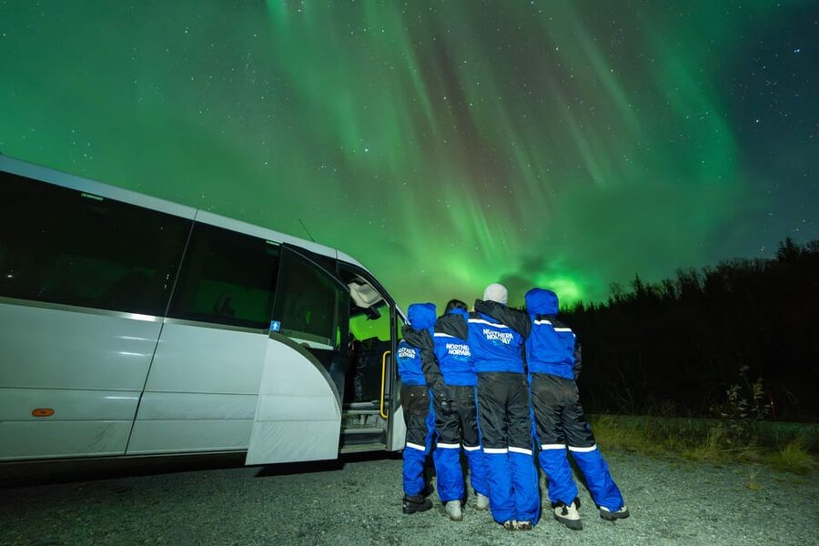 Tromsø: Aurora Borealis, Campfire, Hot Meal, Arctic Tour - Weather-first Aurora Chasing in Tromsø