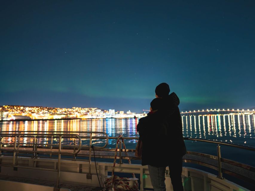 Tromsø: Aurora Dinner Cruise by Hybrid-Electric Catamaran - Aurora chances: how the crew works the sky when clouds move in
