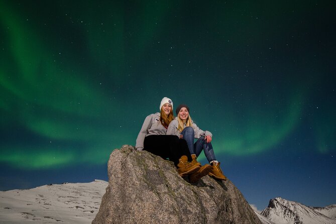 Tromsø: Aurora Magic Northern Lights Tour with Photos - The Warm-Up Plan: Hot Drinks, Cookies, Thermic Suits