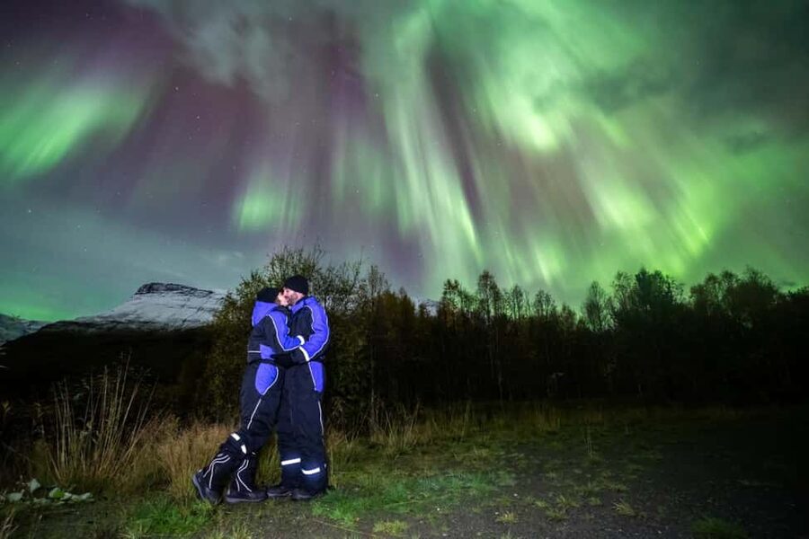 Tromsø: Big Bus Northern Lights Tour with Free Photos - Photo Help You Do Not Have to Figure Out Yourself