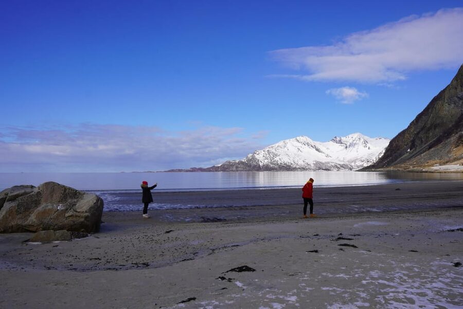 Tromsø: Exclusive Fjord Adventure by Bus - Warmth setup: thermal suits, hot drinks, and what’s still on you
