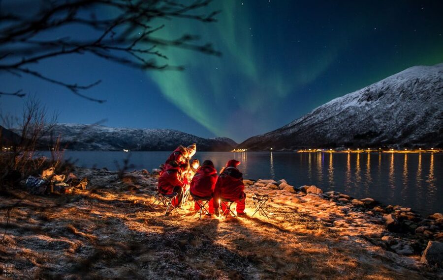 Tromsø: Expert Aurora Hunt - Thermal Gear, Food, Campfire - Photo Stop to Dinner: How the Night Gets Structured