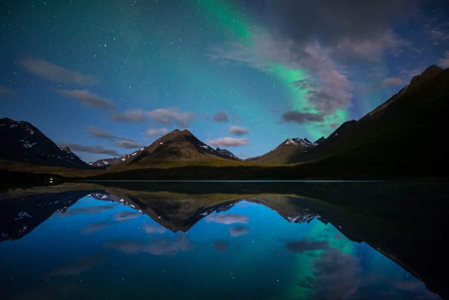 Tromsø: Expert Aurora Hunt - Thermal Gear, Food, Campfire - Aurora Portraits and Tripod Help That Actually Improves Shots