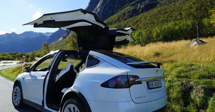 Tromsø: Fjord Sightseeing in a Tesla X Luxury Electric Car - Where you start: Scandic Ishavshotel and finding the white Tesla X