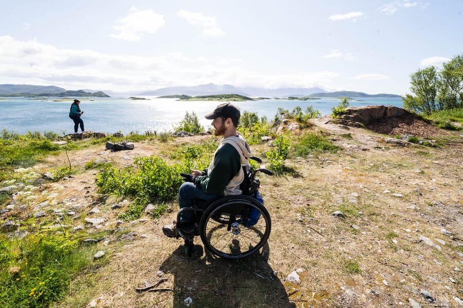 Tromsø: Fjords, Kvaløya & Sommarøy Accessible Tour w/ Lunch - Key things that make this tour worth your time