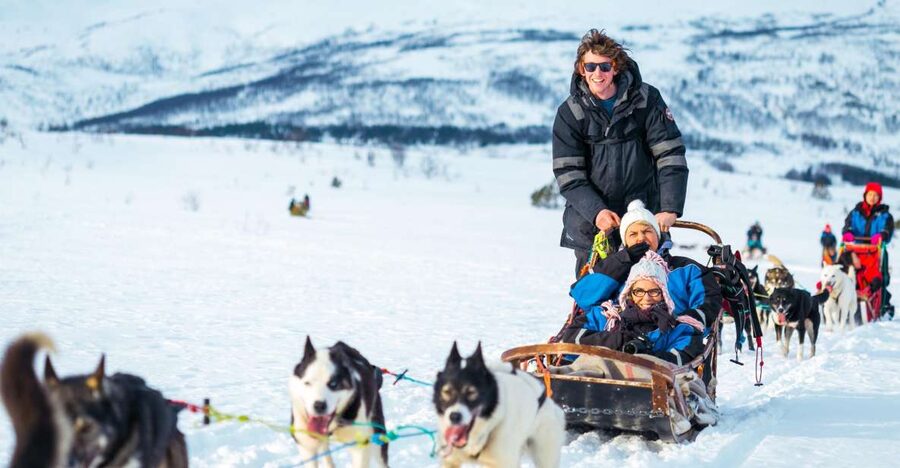 Tromsø: Guided Husky Sledding with Traditional Lunch - The ride itself: a 45-minute guided sled shared in a small team