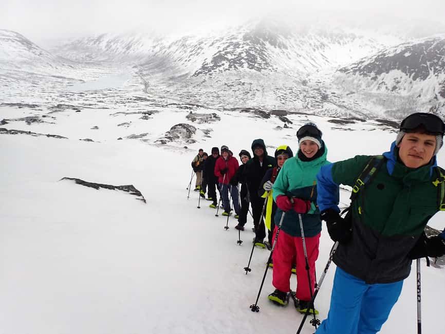 Tromsø: Guided snowshoe hill hike - Key highlights before you lace up