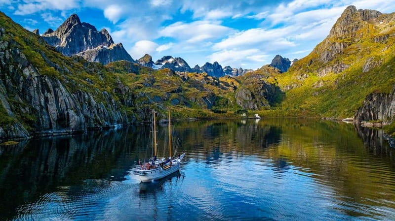 Tromsø: Luxury Summer Fjord Cruise with Lunch & Hot Tub - Who this Tromsø cruise is best for