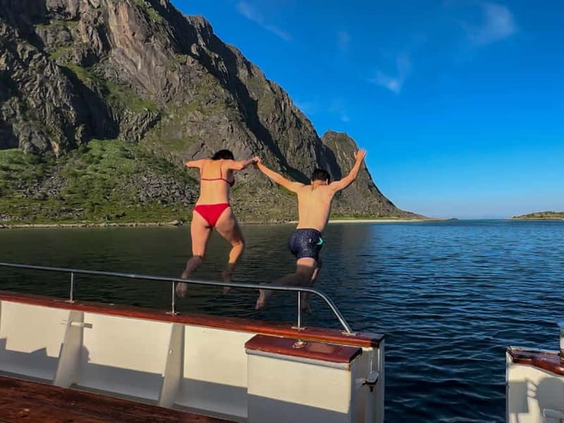Tromsø: Midnight Sun Evening Cruise with Hot Tub - Key things to know before you go
