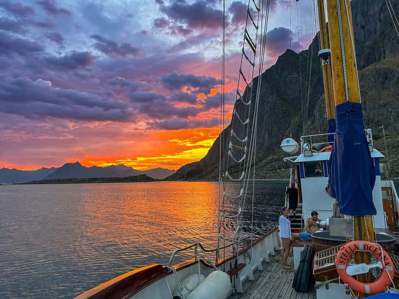 Tromsø: Midnight Sun Evening Cruise with Hot Tub - Finding the ship: World Sea Explorers and Stella Oceana at the marina