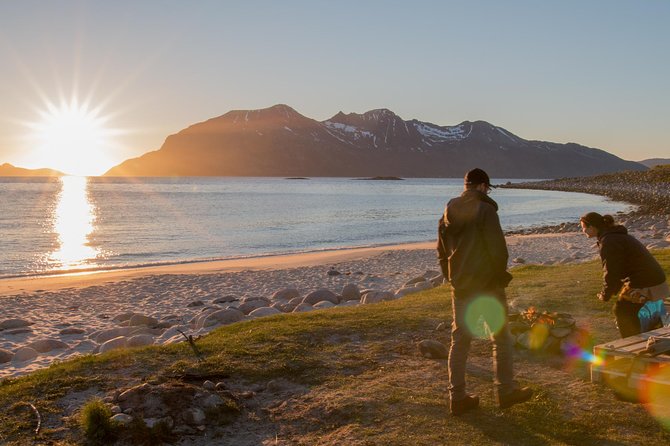 Tromsø: Midnight Sun with Campfire with Wandering Owl - Midnight Sun, Campfire Dinner, and Why Tromsø Feels Different in Summer