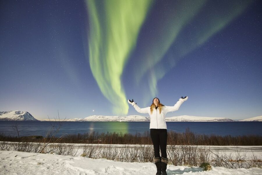 Tromso: Minivan Aurora Excursion with Pictures & Warm Suits - Should you book this Tromsø Northern Lights minivan hunt?