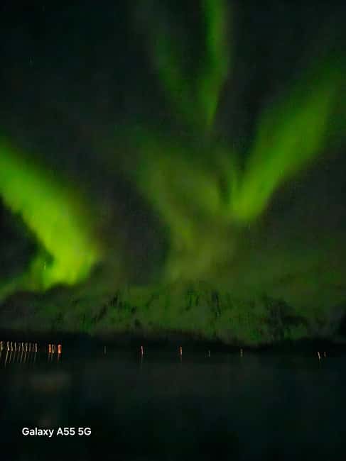 Tromsø: Northern Lights Bus Tour – Chase the Aurora Borealis - The Viewing Stop: When the Sky Clears for Photos