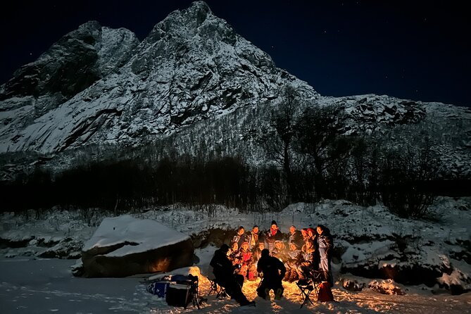 Tromsø: Northern Lights by Minibus - Free Photos and Warm Dinner - Warm Arctic Gear: Overalls, Head Lamps, and Being Comfortable