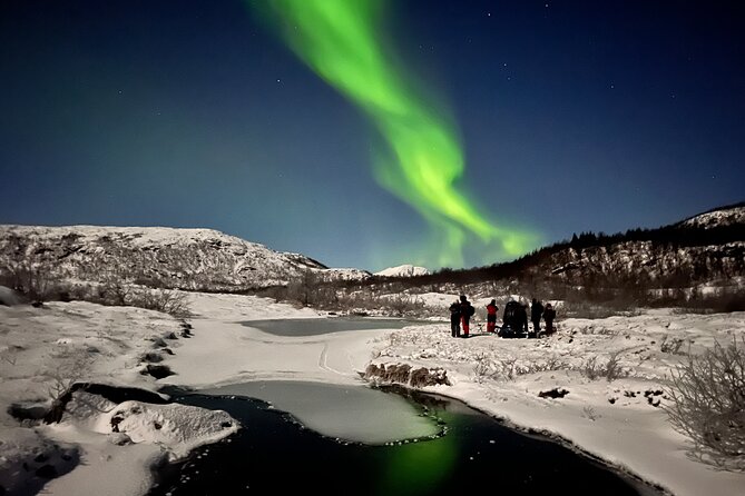 Tromsø: Northern Lights by Minibus - Free Photos and Warm Dinner - The Campfire Break: Warm Dinner Without the Big Production
