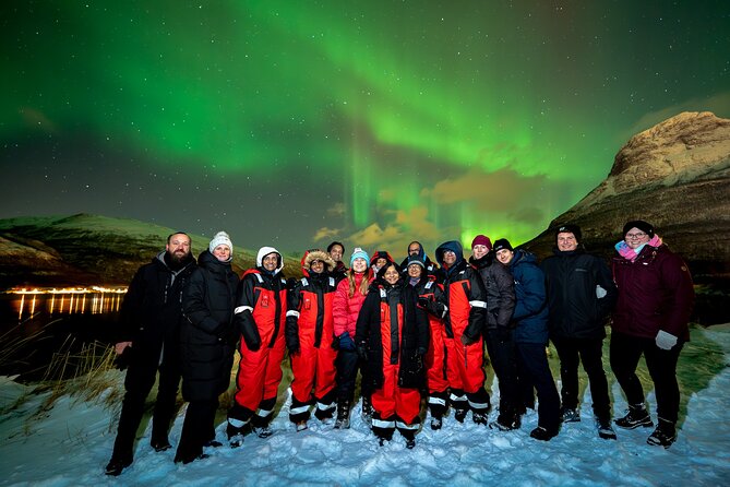 Tromsø: Northern Lights by Minibus - Free Photos and Warm Dinner - Group Size and Comfort: Small Private Feel, Practical Logistics