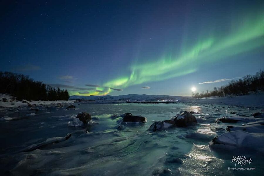 Tromsø: Northern Lights Chase with Expert Guides & Photos - Should You Book This Northern Lights Bus Tour?