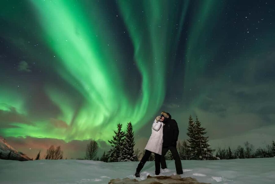 Tromsø: Northern Lights Chase with Photos and Guide - Key Points That Matter Before You Go