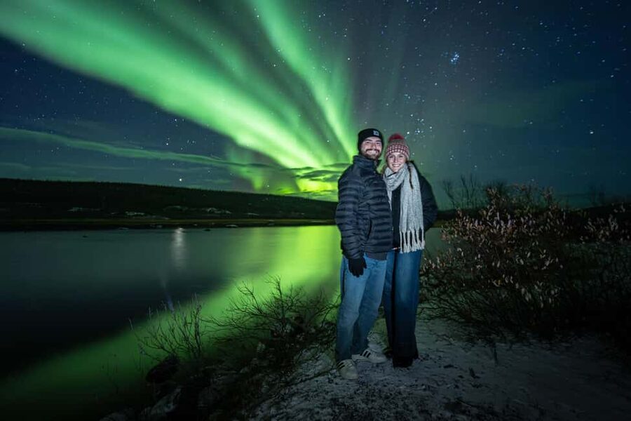 Tromsø: Northern Lights Hunt with Photos and Hot Food - Campfire soup, hot chocolate, and aurora stories
