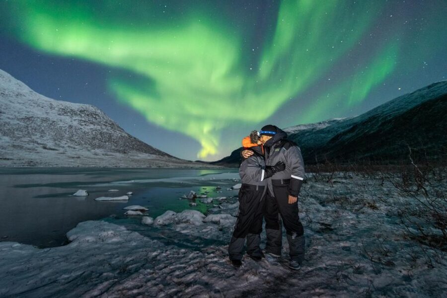 Tromsø: Northern Lights Hunt with Photos and Hot Food - Should you book this Northern Lights Hunt with Photos and Hot Food?