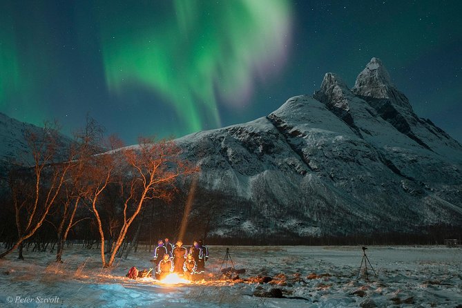 Tromso Northern Lights Minibus Chase Small Group Tour with Photos - The warm-food rhythm: campfire breaks on a long aurora night