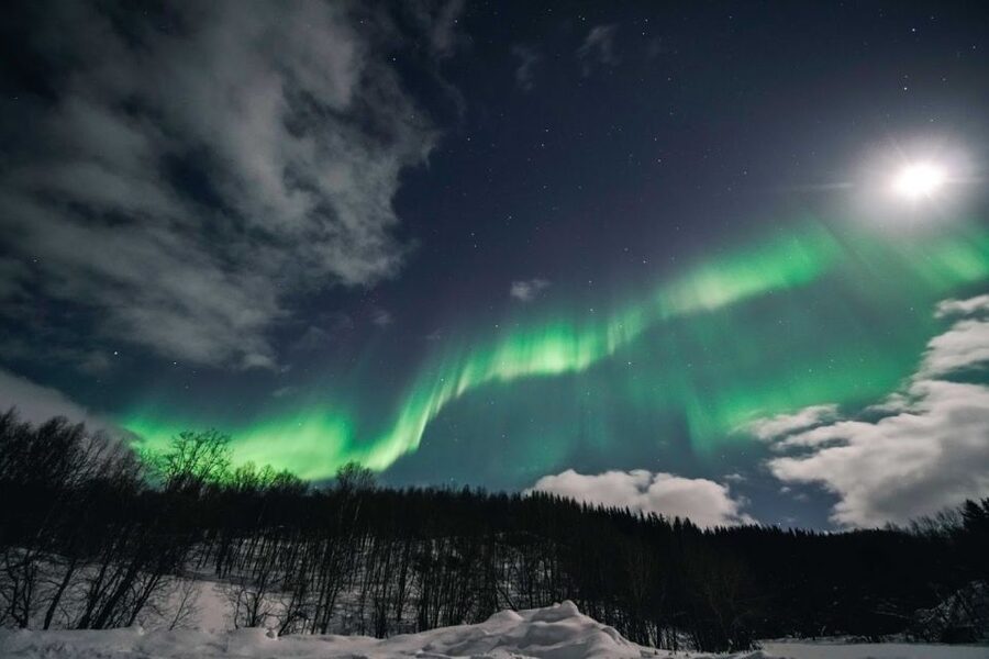 Tromsø: Northern Lights Pioneer Tour with Photos Included - Price and value: what $165 really buys you