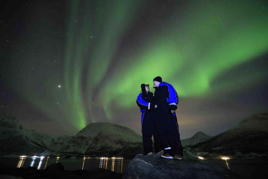 Tromsø: Northern Lights Tour with Dinner and Native Guide - Weather Reality in Tromsø: When Clouds Roll In, the Tour Keeps Moving