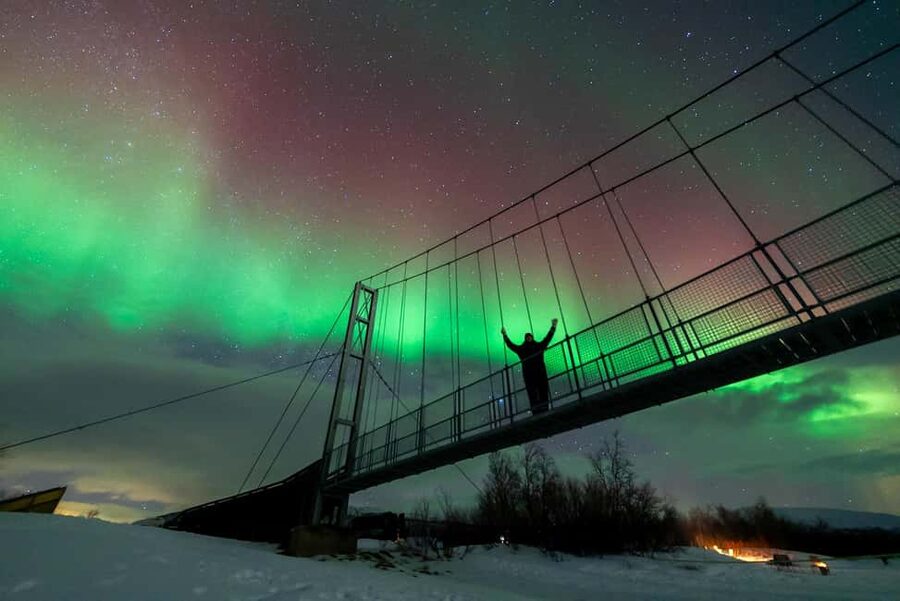 Tromsø: Northern Lights Tour with Photos, Hot Meal & Drinks - How Aurora Tracking Shapes Your Route From Tromsø