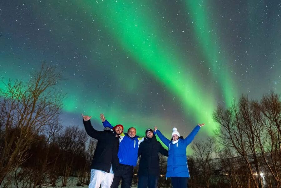 Tromsø: Northern Lights Tour with Photos, Hot Meal & Drinks - The Viewing Camp: Heated Tent Toilet, Bonfire Food, and Cozy Waiting