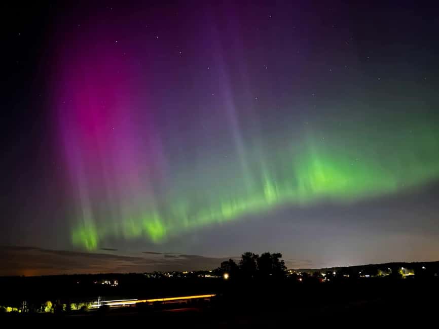 Tromsø: Northern Lights Tour with Photos & Snacks - The van time is not downtime, it is strategy