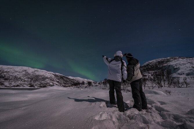 Tromsø Norway - Small Group Aurora Hunt Tour with a local guide - Stop one in Tromsø: the aurora oval area and getting your bearings fast
