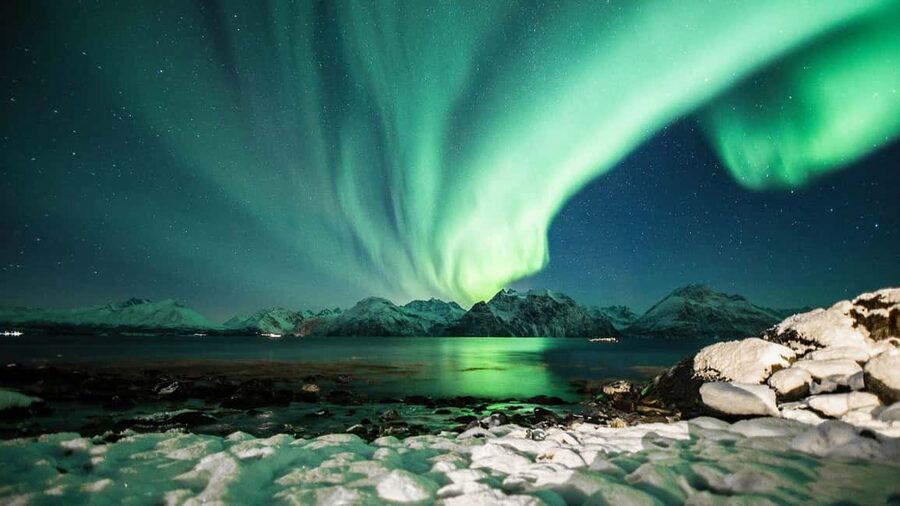 Tromsø: Premium Northern Lights Chase with Free Photos - The Arctic Extreme suits and boots, and how they change the night