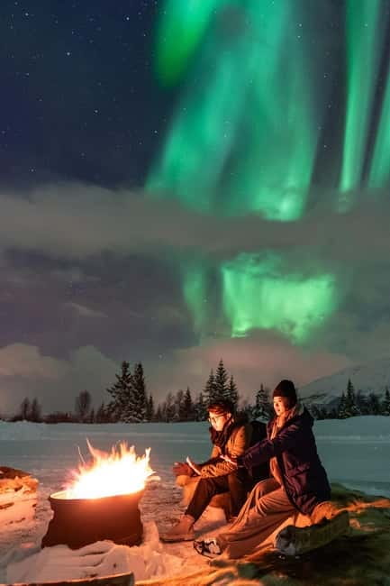 Tromsø: Private Northern Lights Chase 2-8 guests - The Guide-Photographer Touch: Complimentary Photos That Actually Help