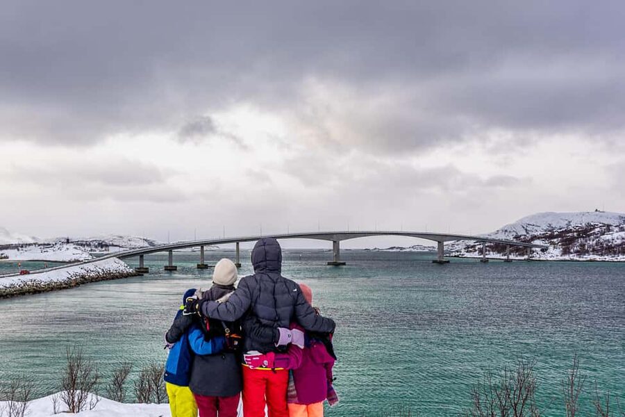 Tromsø: Senja Fjord Tour in Chinese/English Small-Group - What to bring, and what not to bring