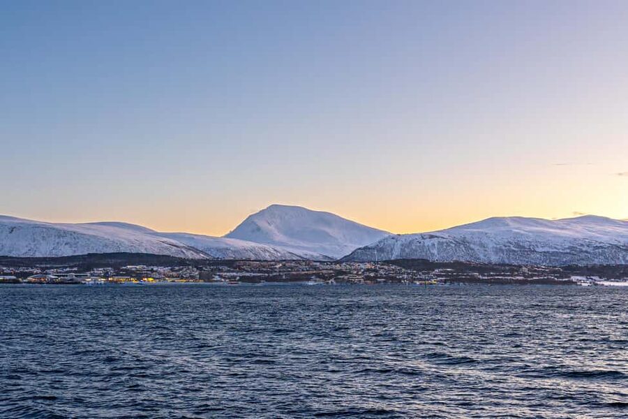 Tromsø: Senja Fjord Tour in Chinese/English Small-Group - Value for $220: what you are really paying for