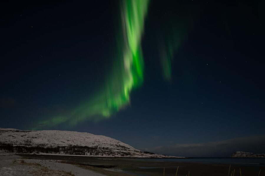 Tromsø: Small-Group Adventurous Northern Lights Hunt - Campfire warmth and the little extras you remember