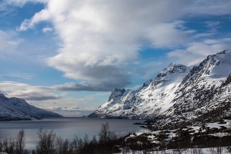 Tromsø: Small group Fjord Adventure, by Local - Larseng gamle ferjekai and Hella (Kvaløya): coastal detail, not just big views